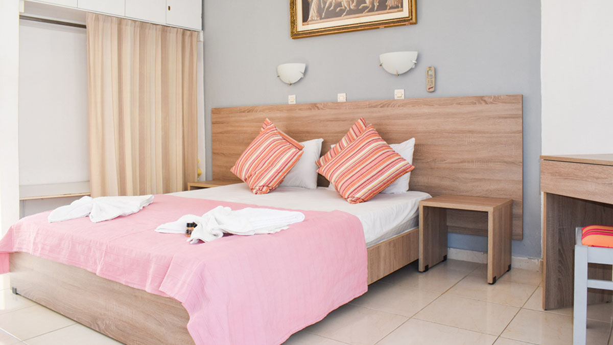 White Palace Studios - NR